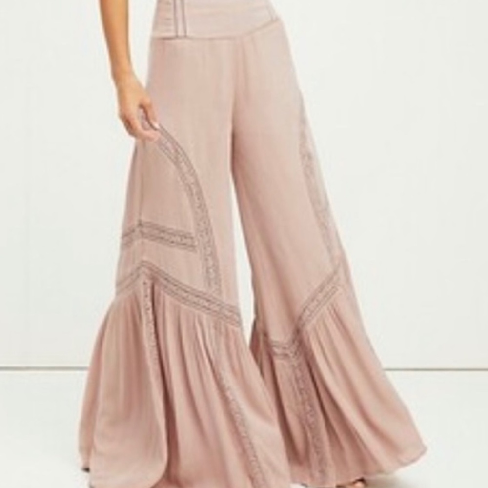 Wide leg pants